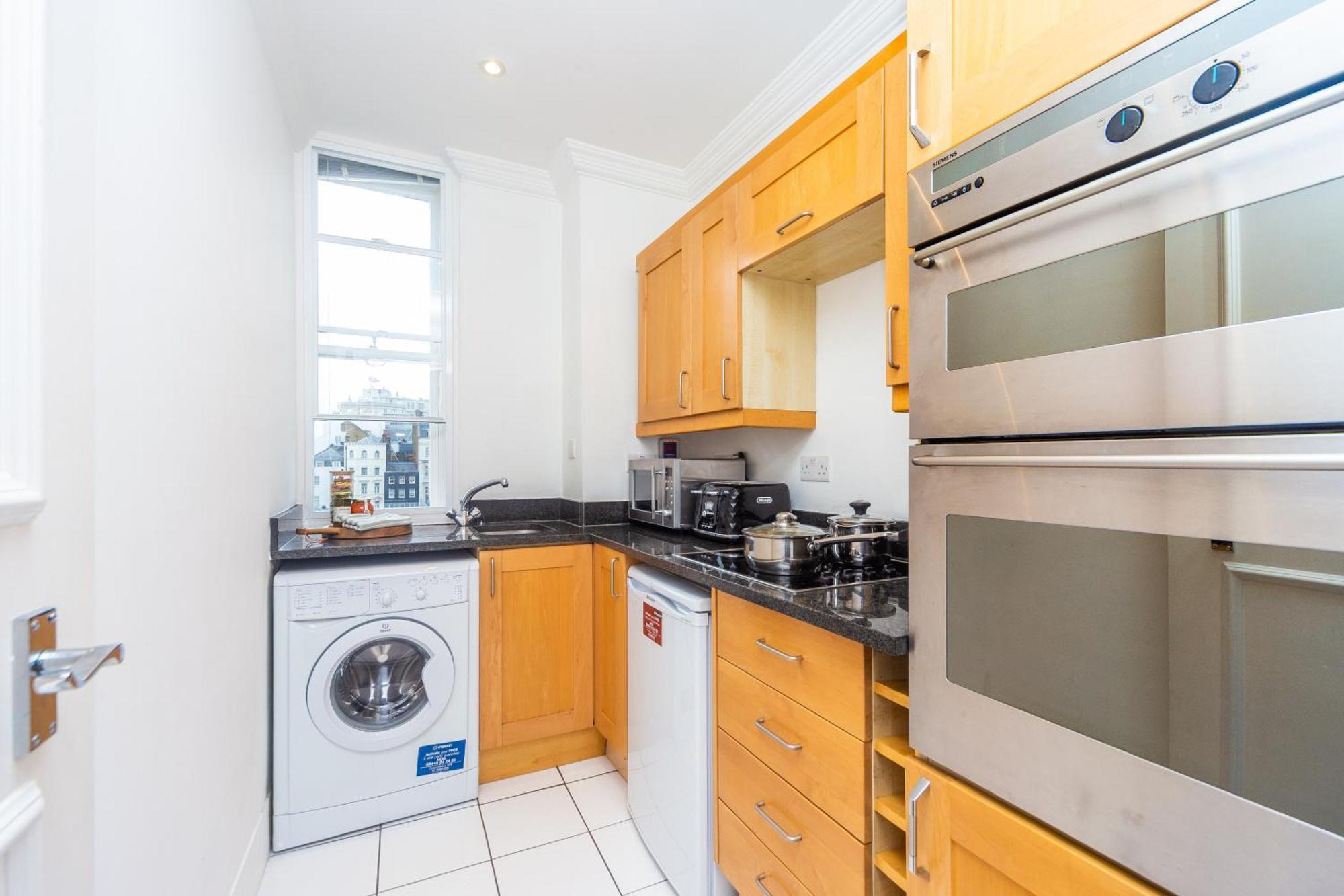 Apartment Hill Street Mayfair London